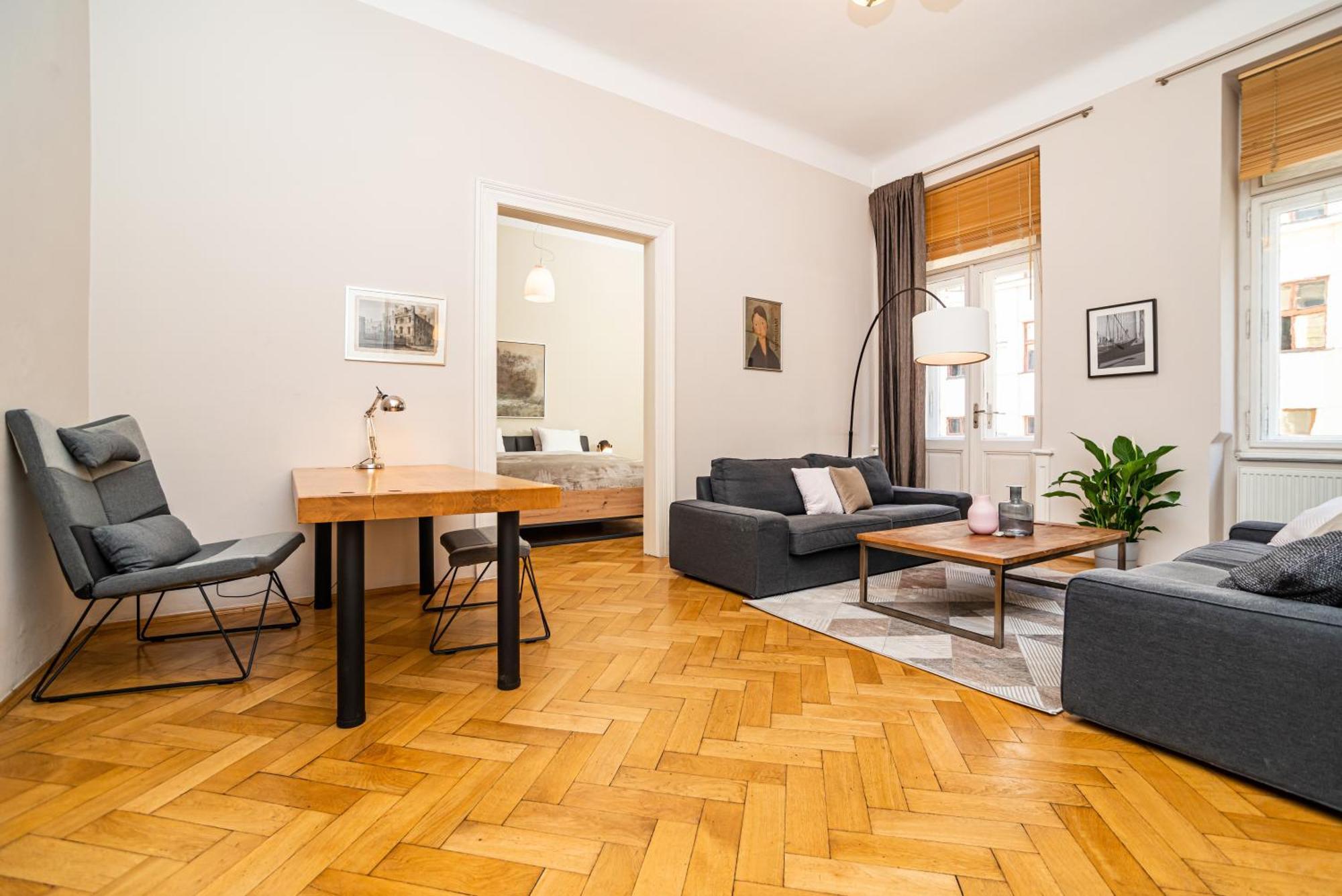 Large And Modern Apartment In The Heart Of プラハ エクステリア 写真