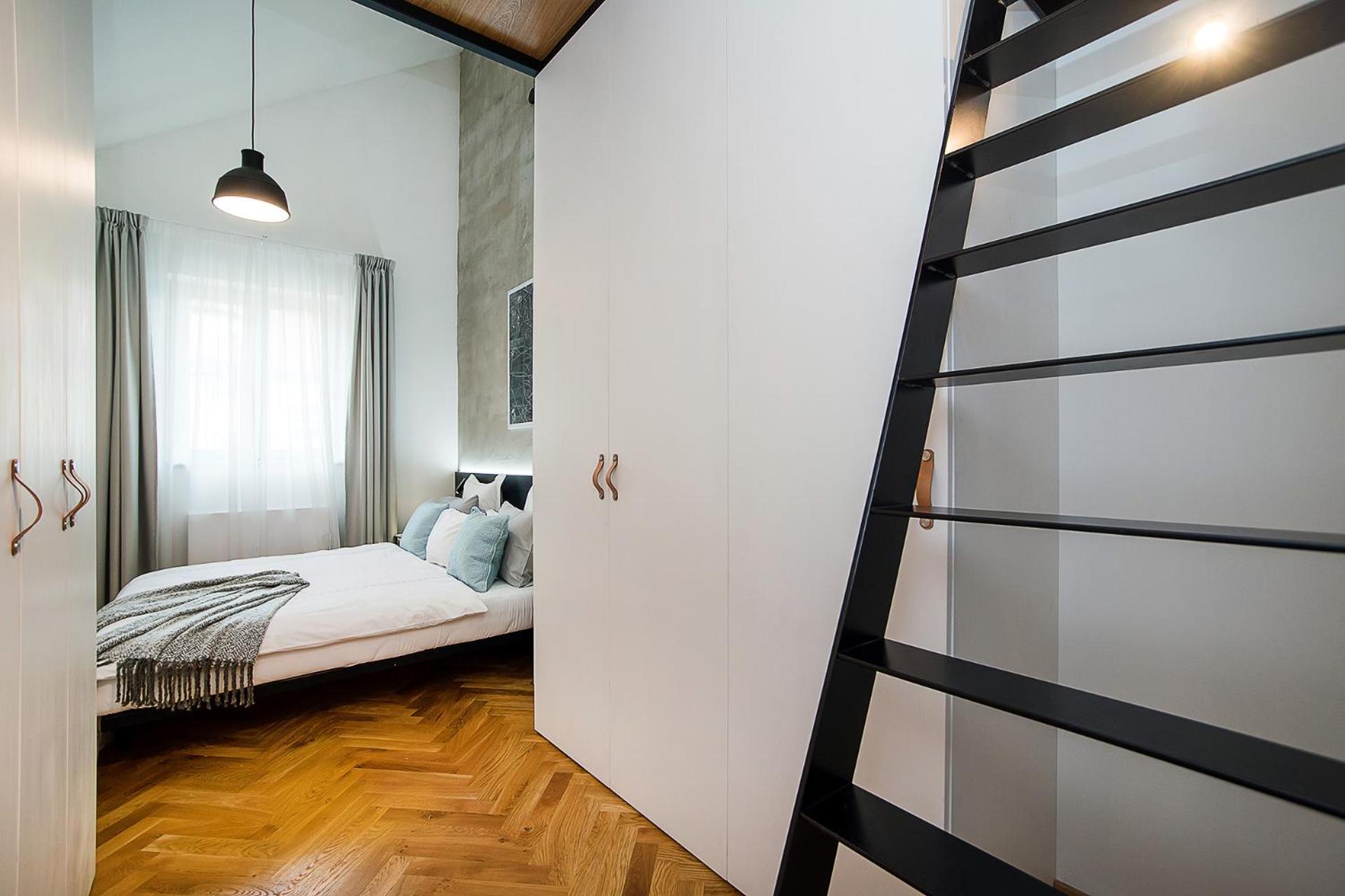 Large And Modern Apartment In The Heart Of プラハ エクステリア 写真
