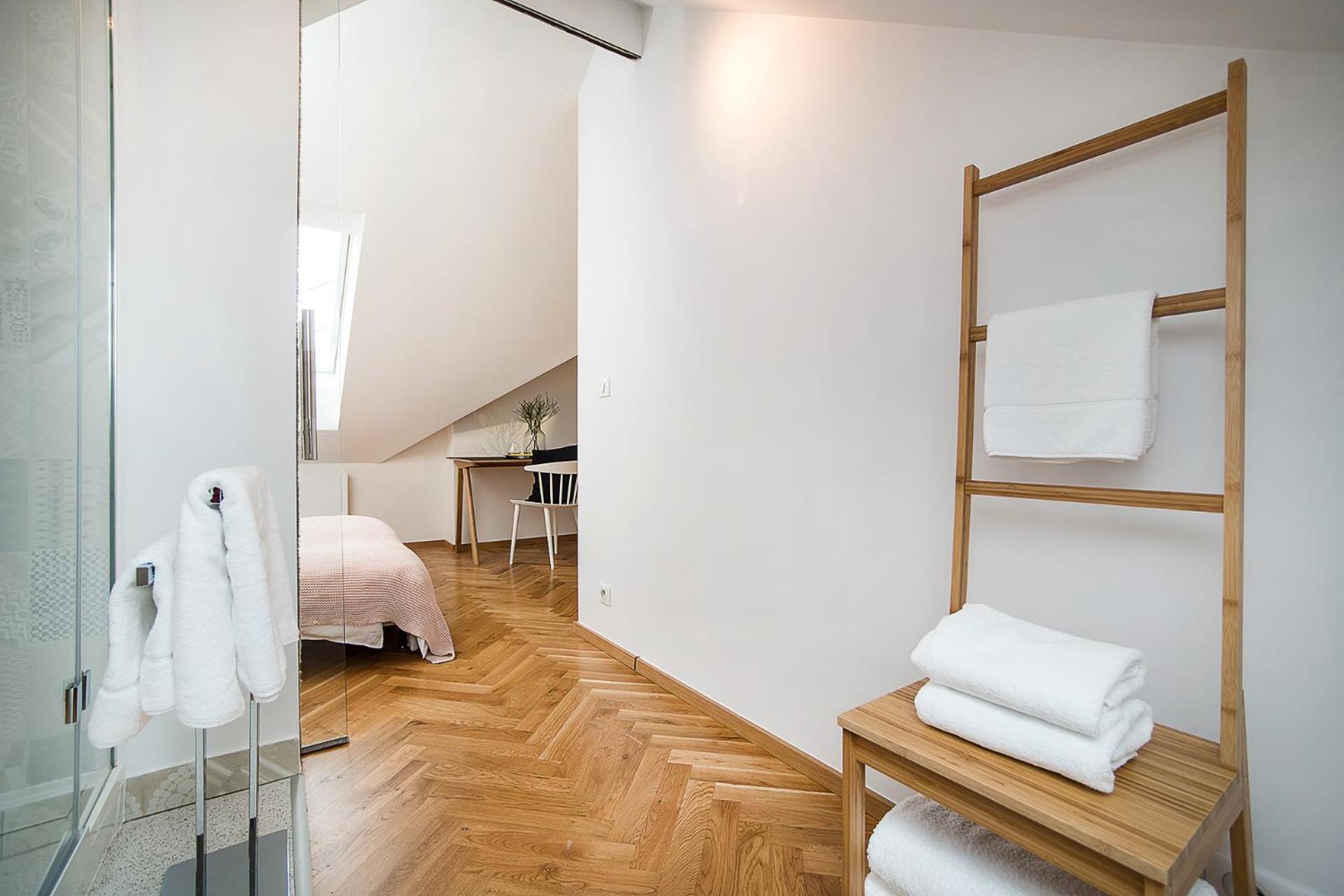 Large And Modern Apartment In The Heart Of プラハ エクステリア 写真